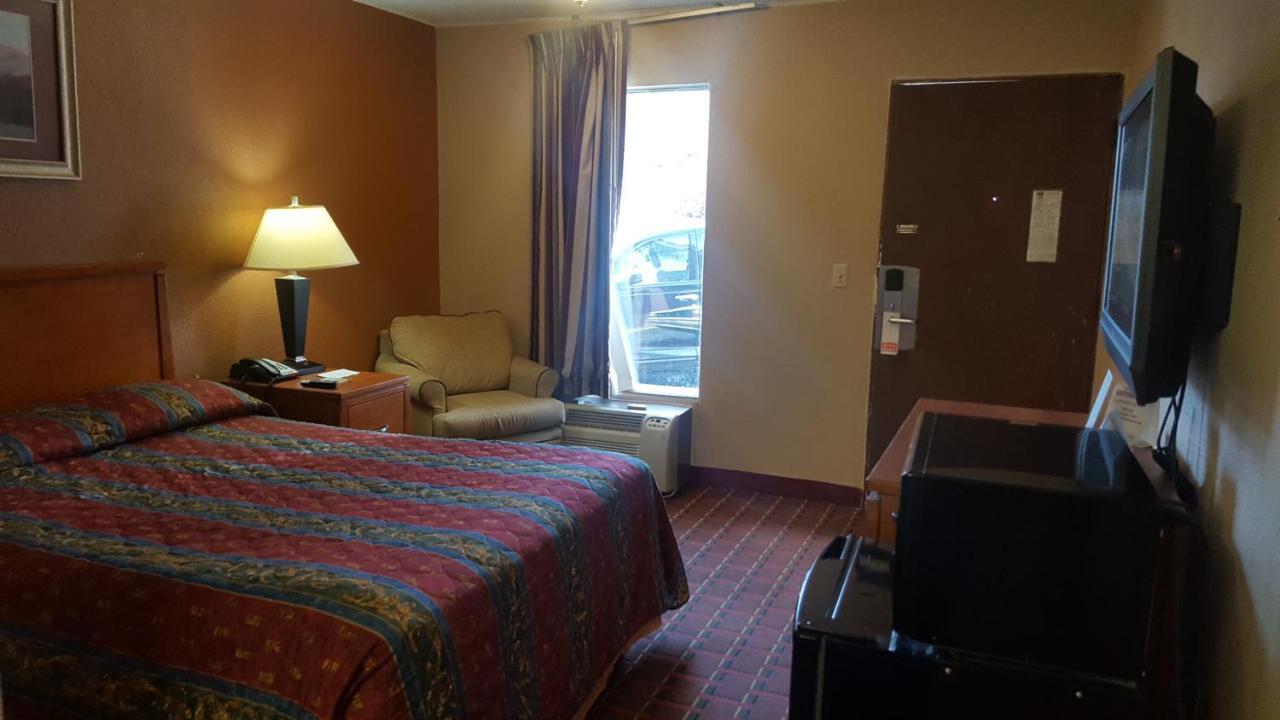 Scottish Inn Knoxville Extérieur photo